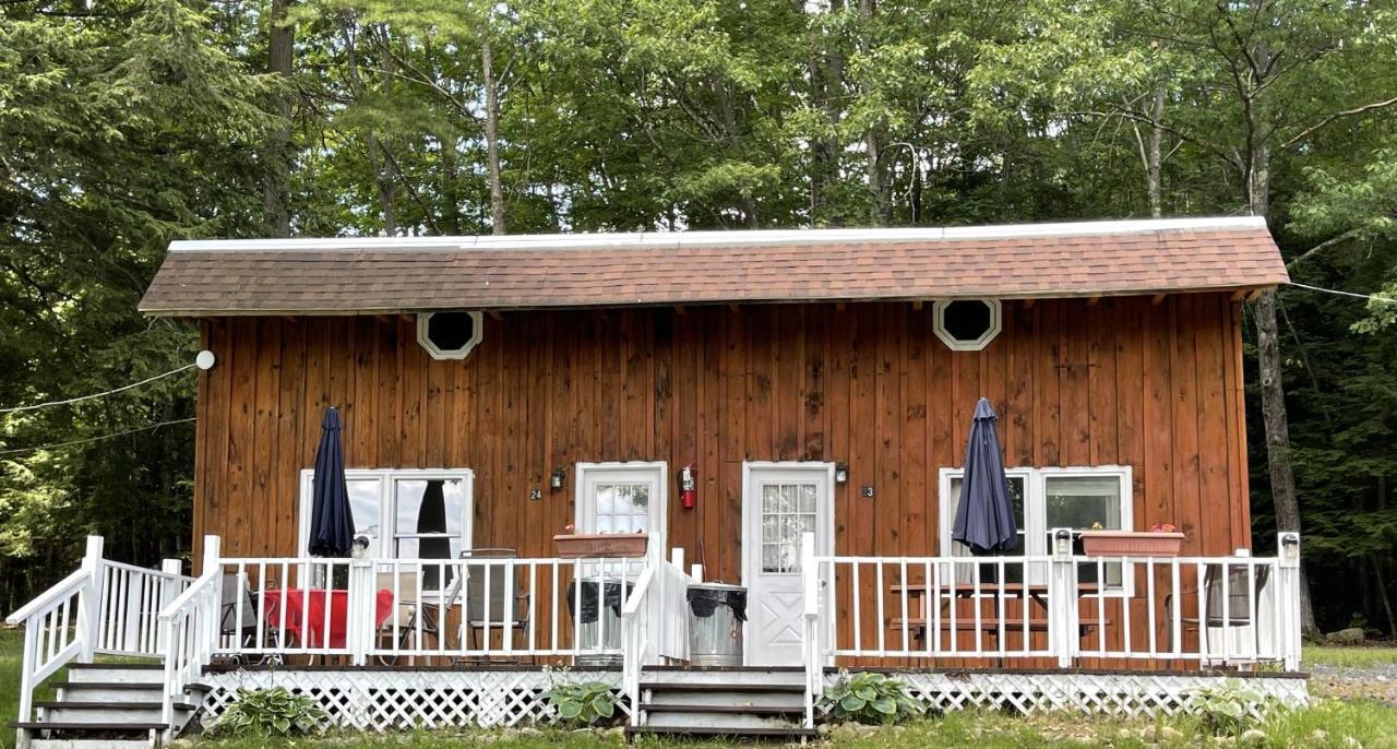 Rock Castle Resort レイク・ジョージ エクステリア 写真