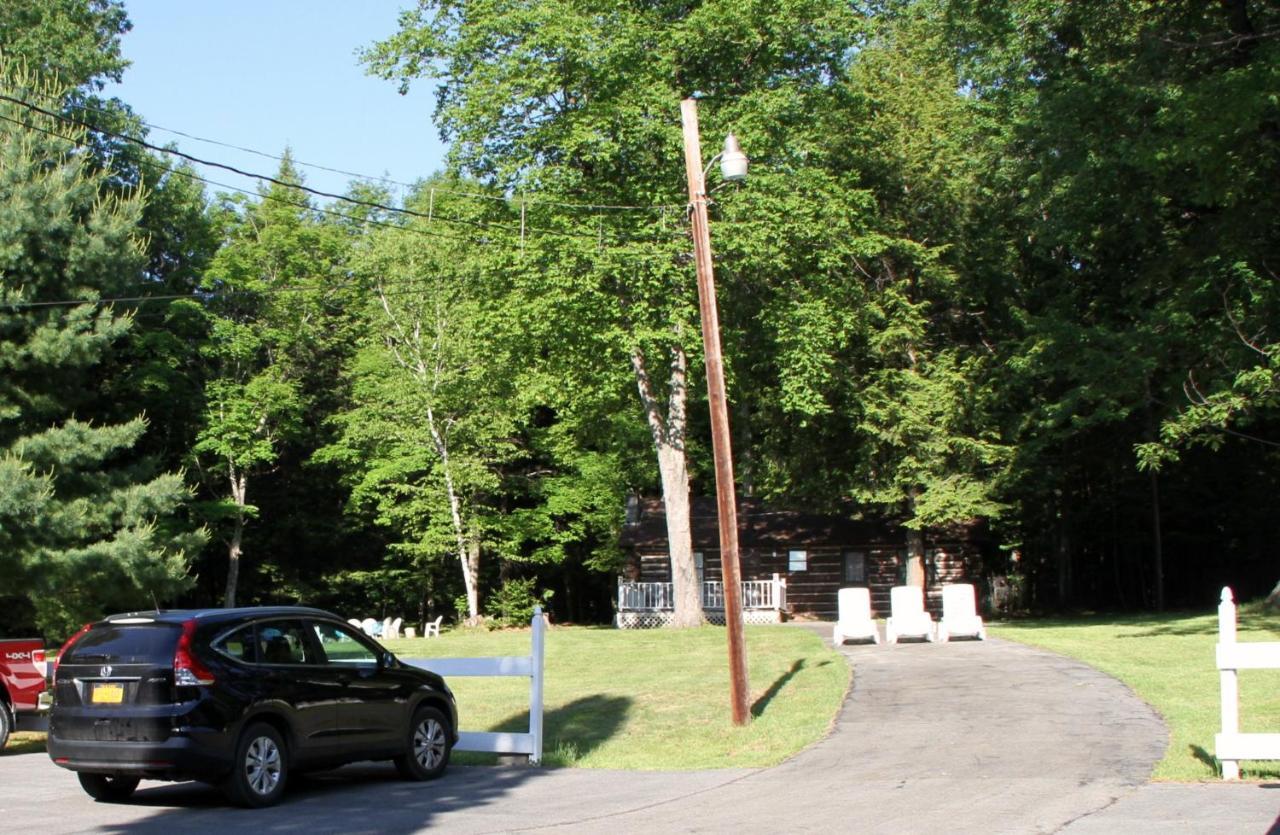 Rock Castle Resort レイク・ジョージ エクステリア 写真