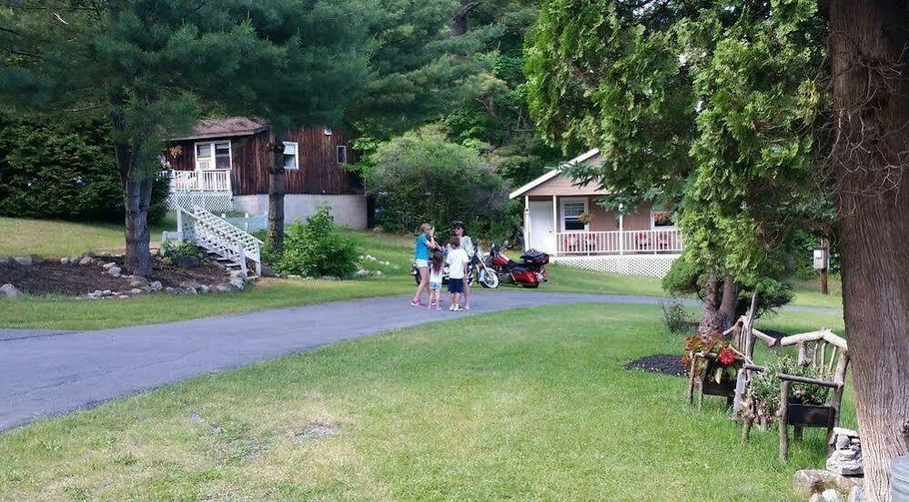 Rock Castle Resort レイク・ジョージ エクステリア 写真