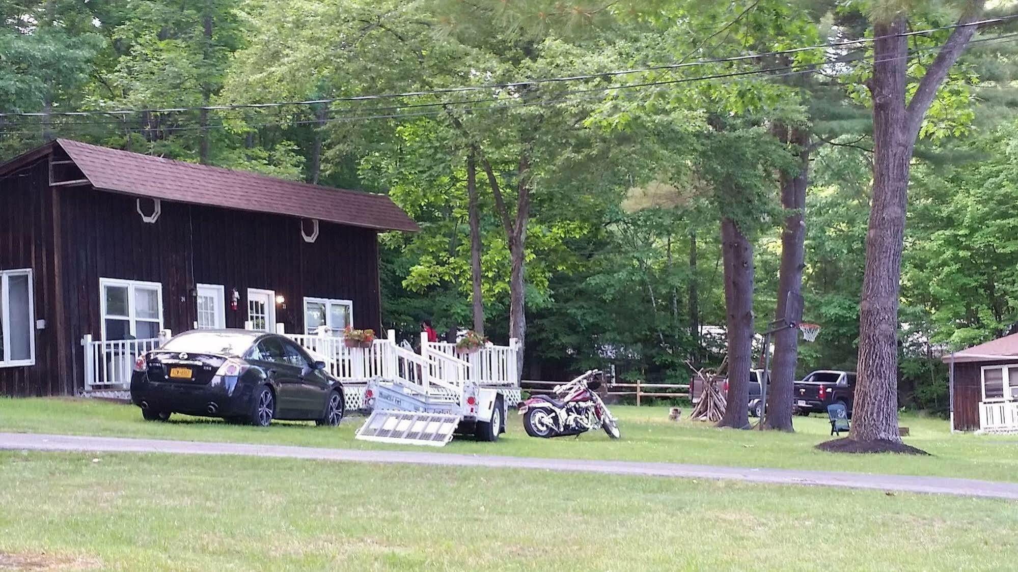 Rock Castle Resort レイク・ジョージ エクステリア 写真